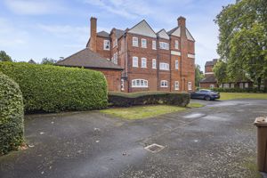 Photo 1- click for photo gallery